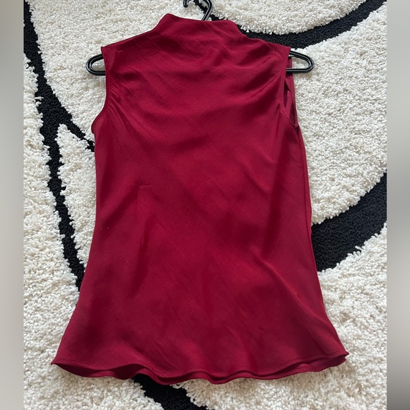 Tahari Sleeveless blouse - Picture 4 of 5